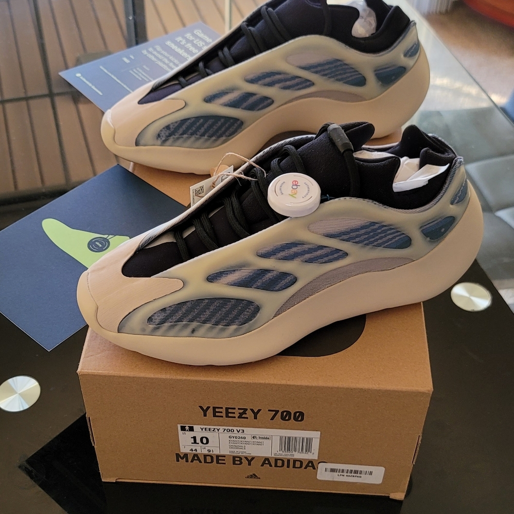 Yeezy 700v3 kyanite